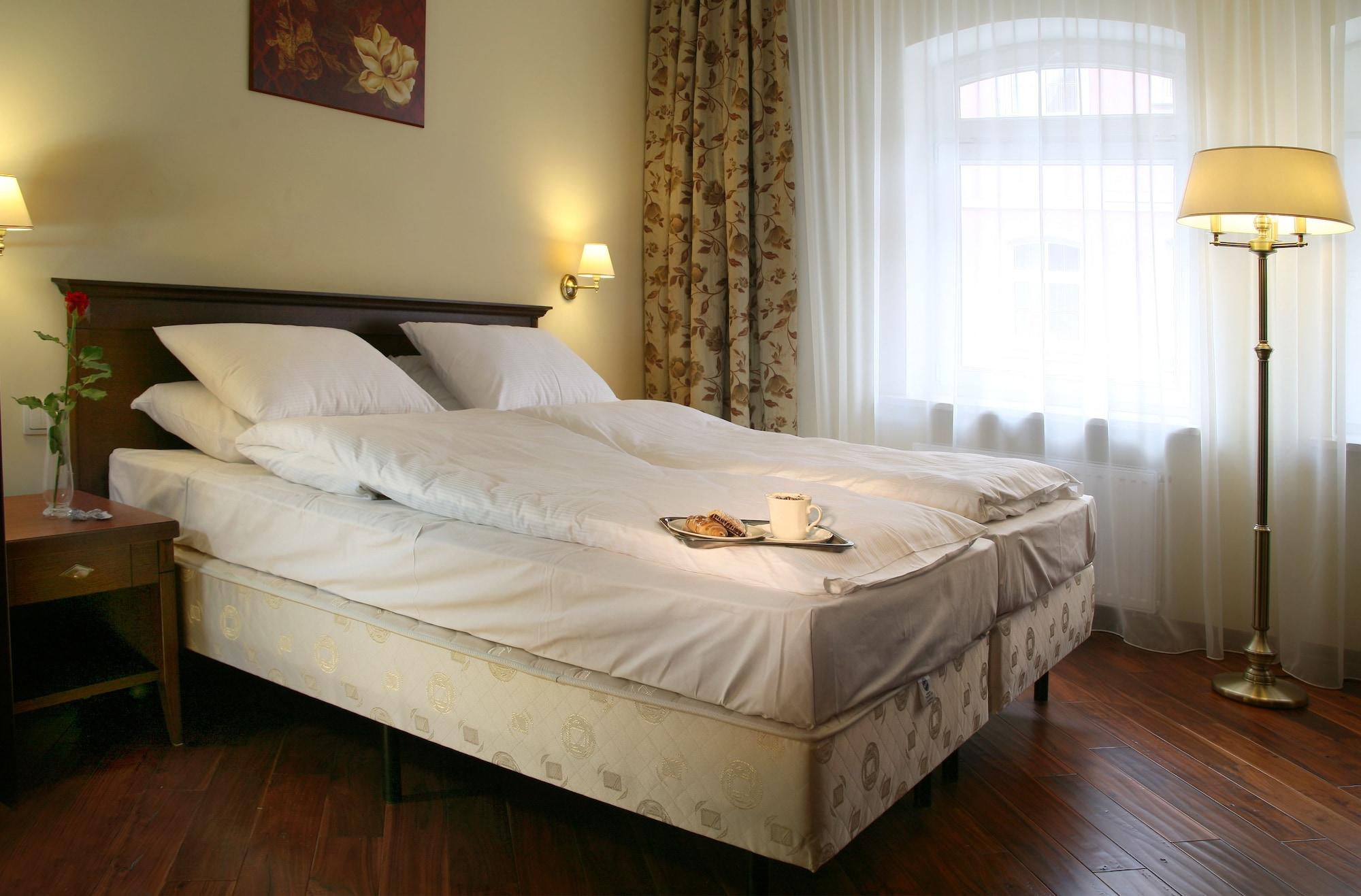 グダニスク Kobza Haus Old Town Bed & Breakfast エクステリア 写真